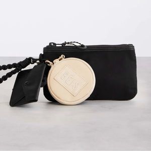 Beis The Sport Wristlet Set